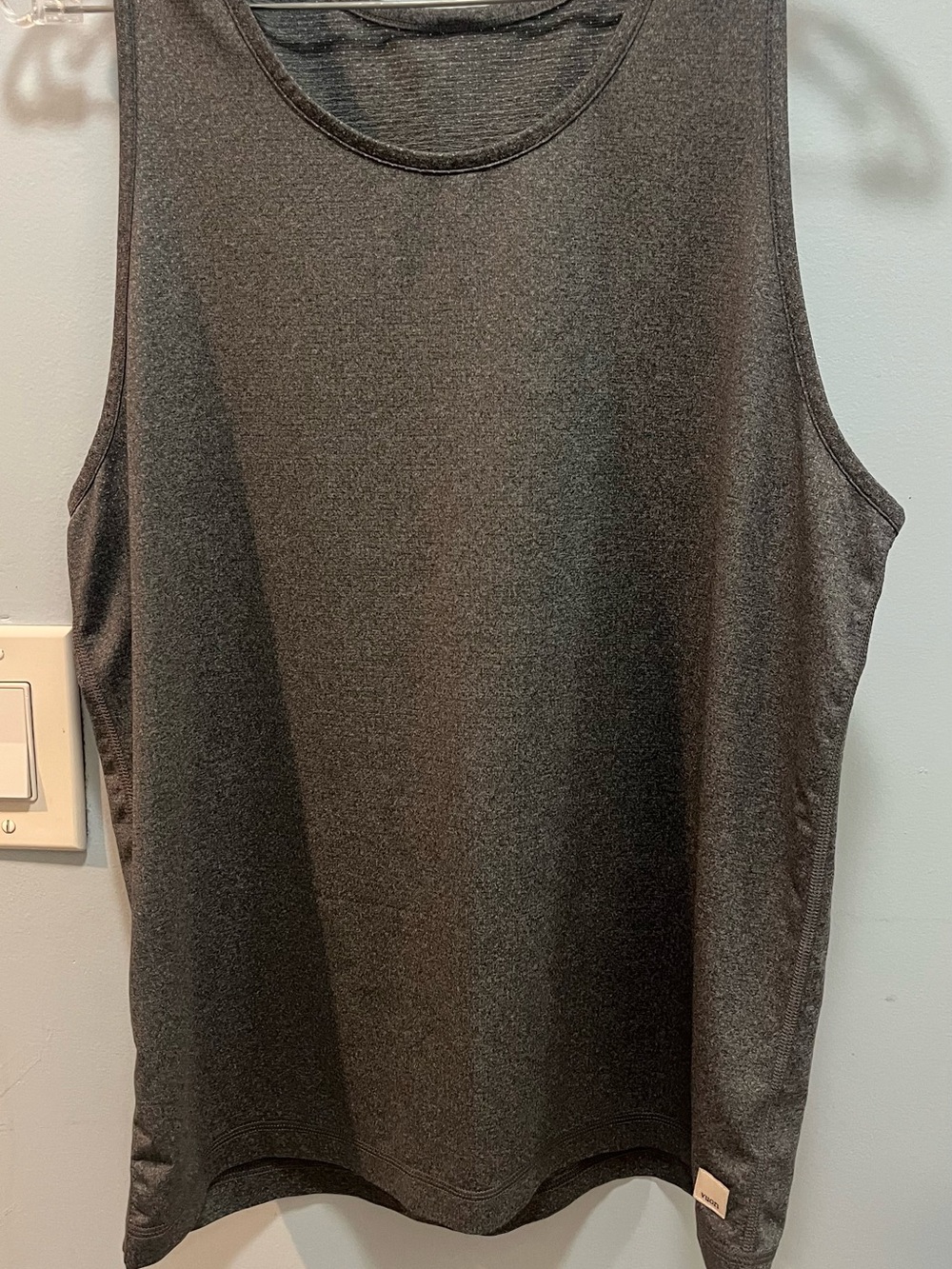 Vuori Men's Charcoal Tank Top Size Small
